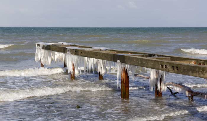 Eiszapfen am Brodtener Steilufer